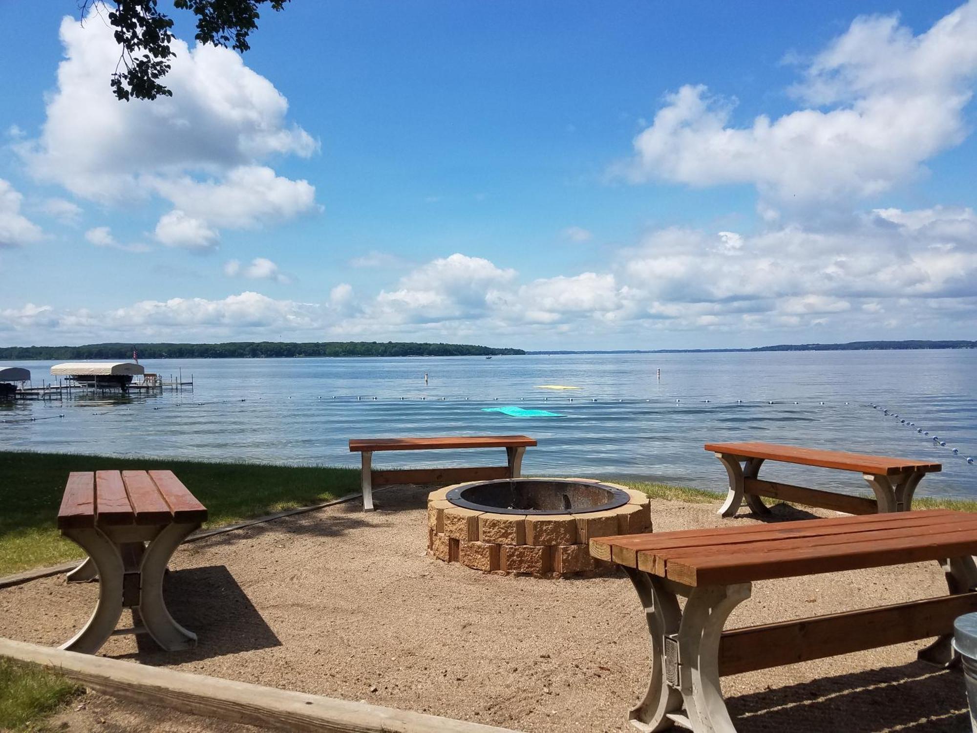 Viking Bay Resort And Lodge Miltona Luaran gambar