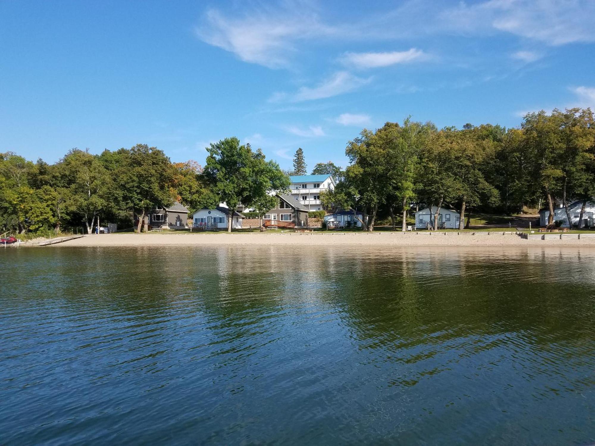 Viking Bay Resort And Lodge Miltona Luaran gambar