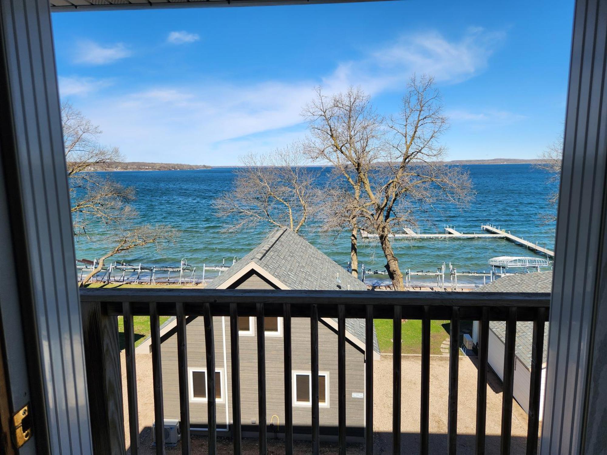 Viking Bay Resort And Lodge Miltona Luaran gambar
